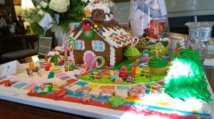 122017-annual-gingerbread-display